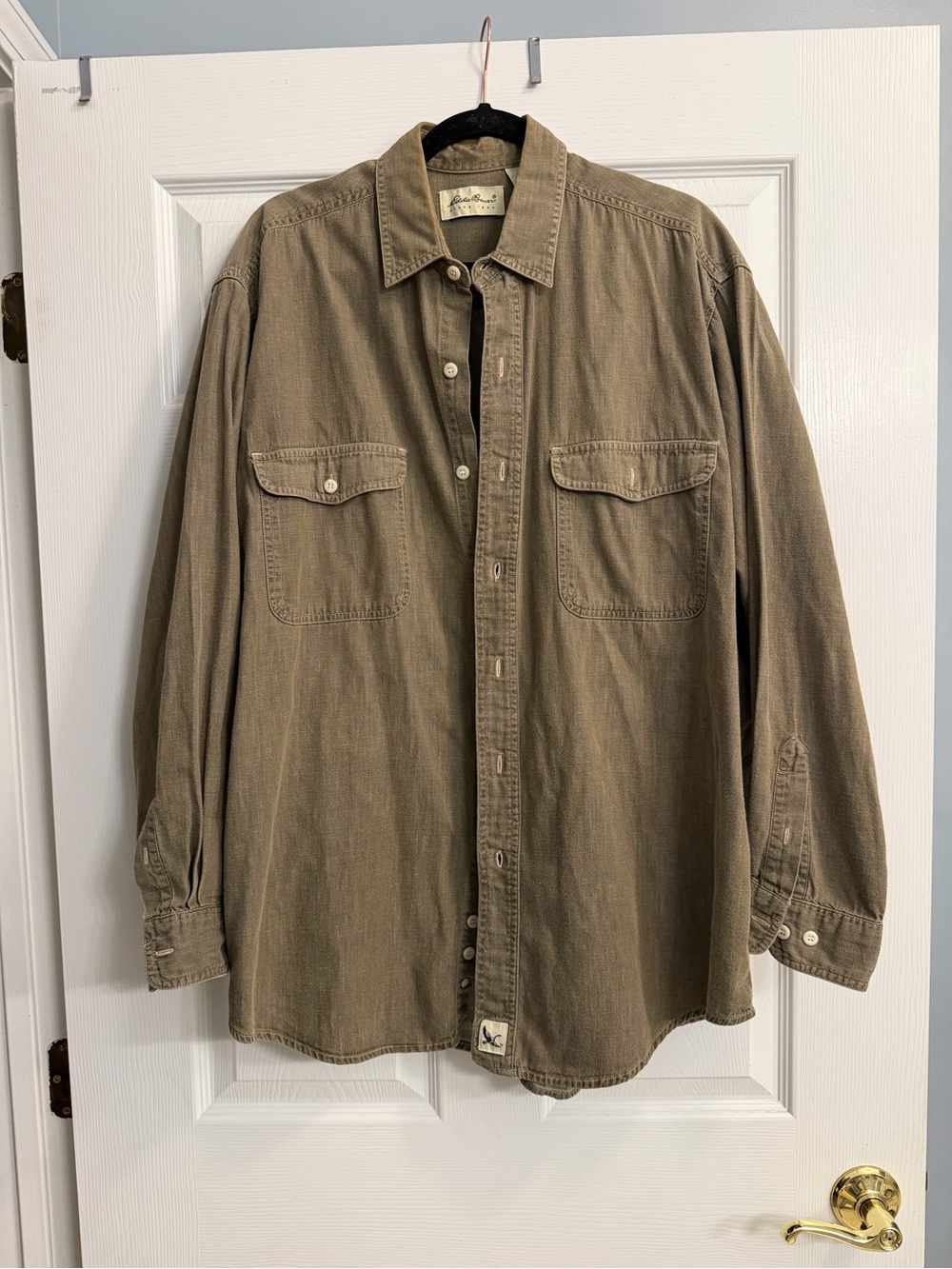 Eddie Bauer Men's Shirt Jacket in Taupe Brown